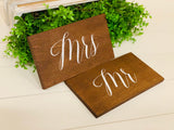 Mr and Mrs wedding sign. Rustic Mr and Mrs. Rustic wedding. Wedding sign. Mr. and Mrs. wood sign. Rustic wedding decor.