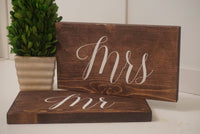 Mr and Mrs wedding sign. Rustic Mr and Mrs. Rustic wedding. Wedding sign. Mr. and Mrs. wood sign. Rustic wedding decor.