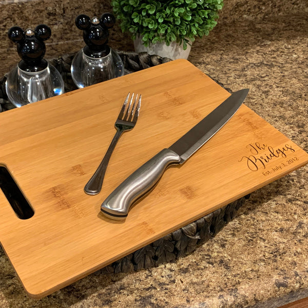 Engraved cutting board. Personalized cutting board. Engraved cutting board. Wedding gift. Christmas gift. Anniversary gift. Bamboo board.